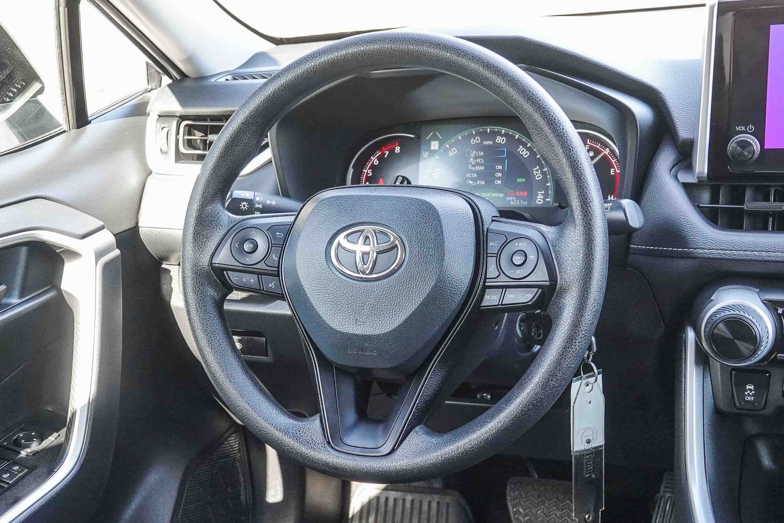 Certified 2025 Toyota RAV4 LE FWD image 18