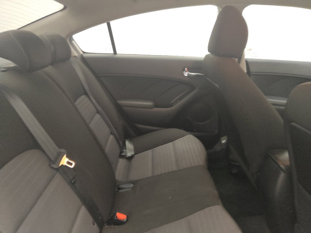 Used 2018 Kia Forte S FWD image 19