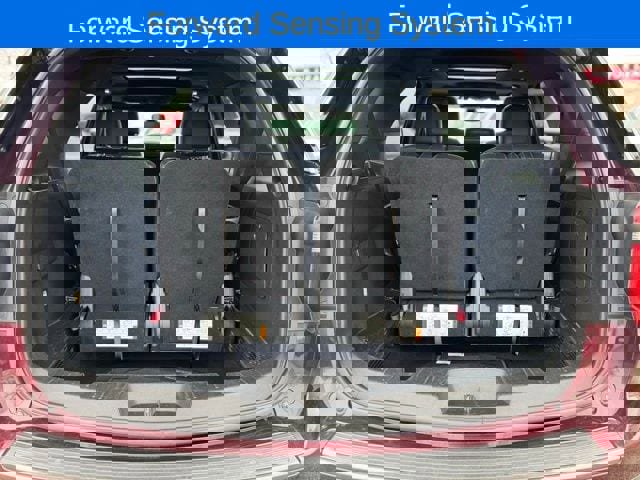 Certified 2018 Ford Explorer XLT w/ Equipment Group 202A image 31