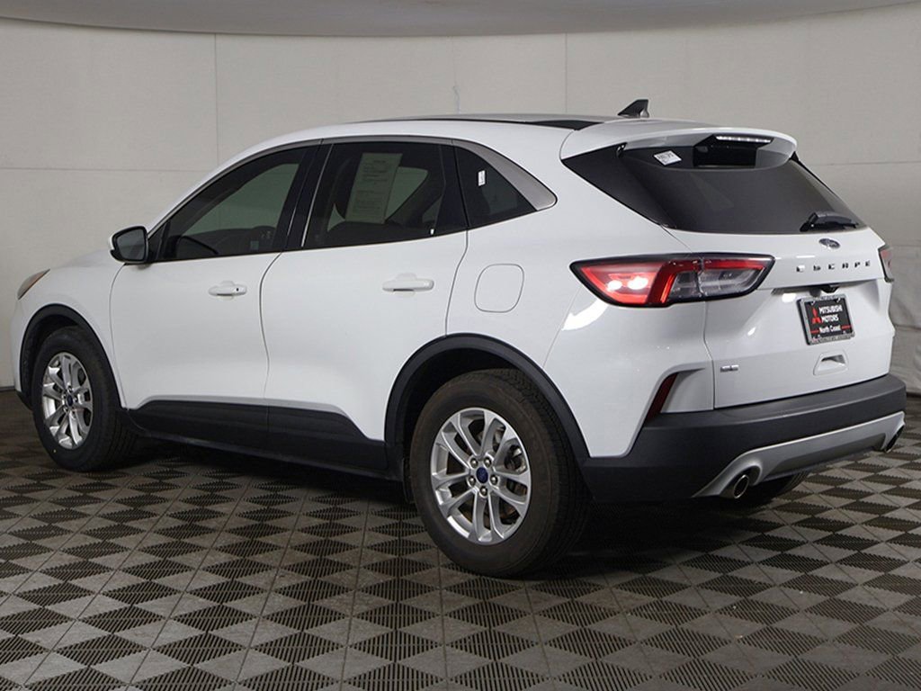 Used 2021 Ford Escape SE image 6