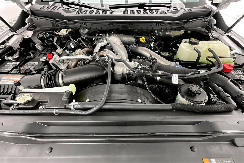 New 2026 Ford F250 Lariat w/ FX4 Off-Road Package image 12