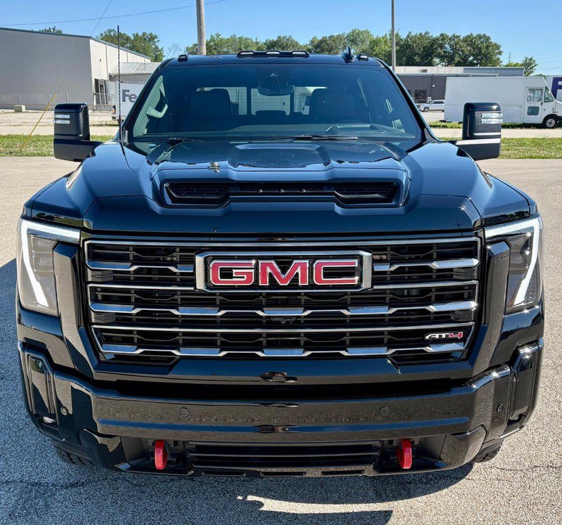 New 2026 GMC Sierra 2500 AT4 w/ AT4 Premium Plus Package AWD/4WD image 9