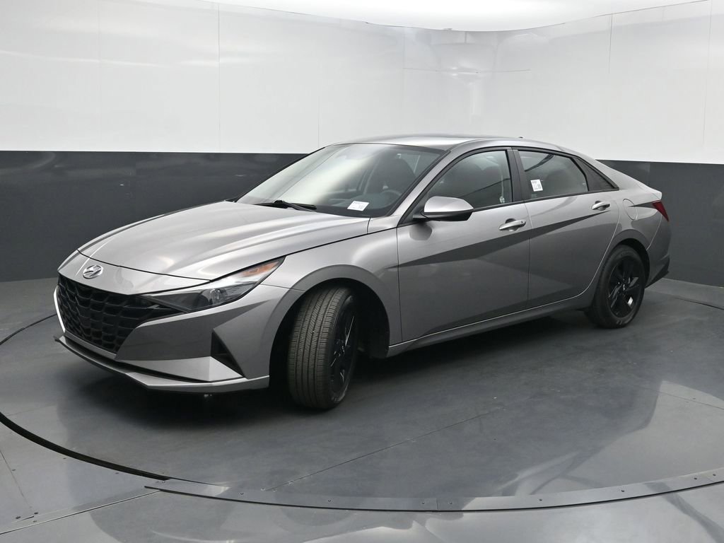 Used 2023 Hyundai Elantra Blue FWD image 19
