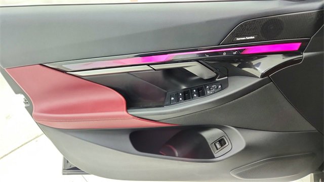 Used 2024 BMW i5 eDrive40i w/ Premium Package image 35