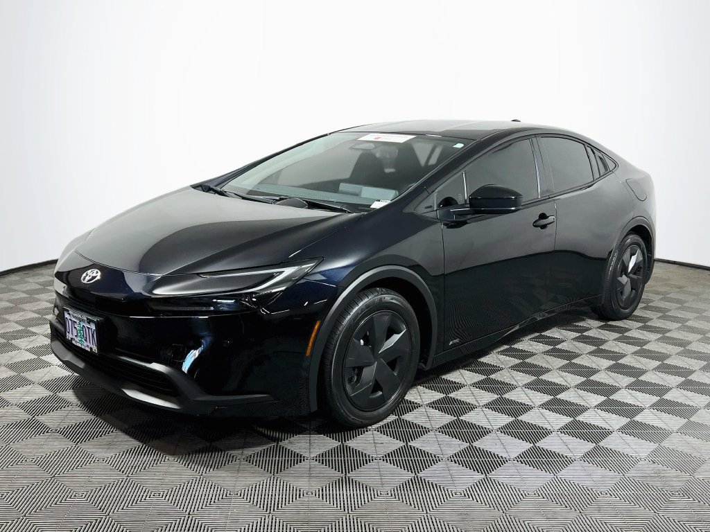 Certified 2026 Toyota Prius LE AWD/4WD image 3