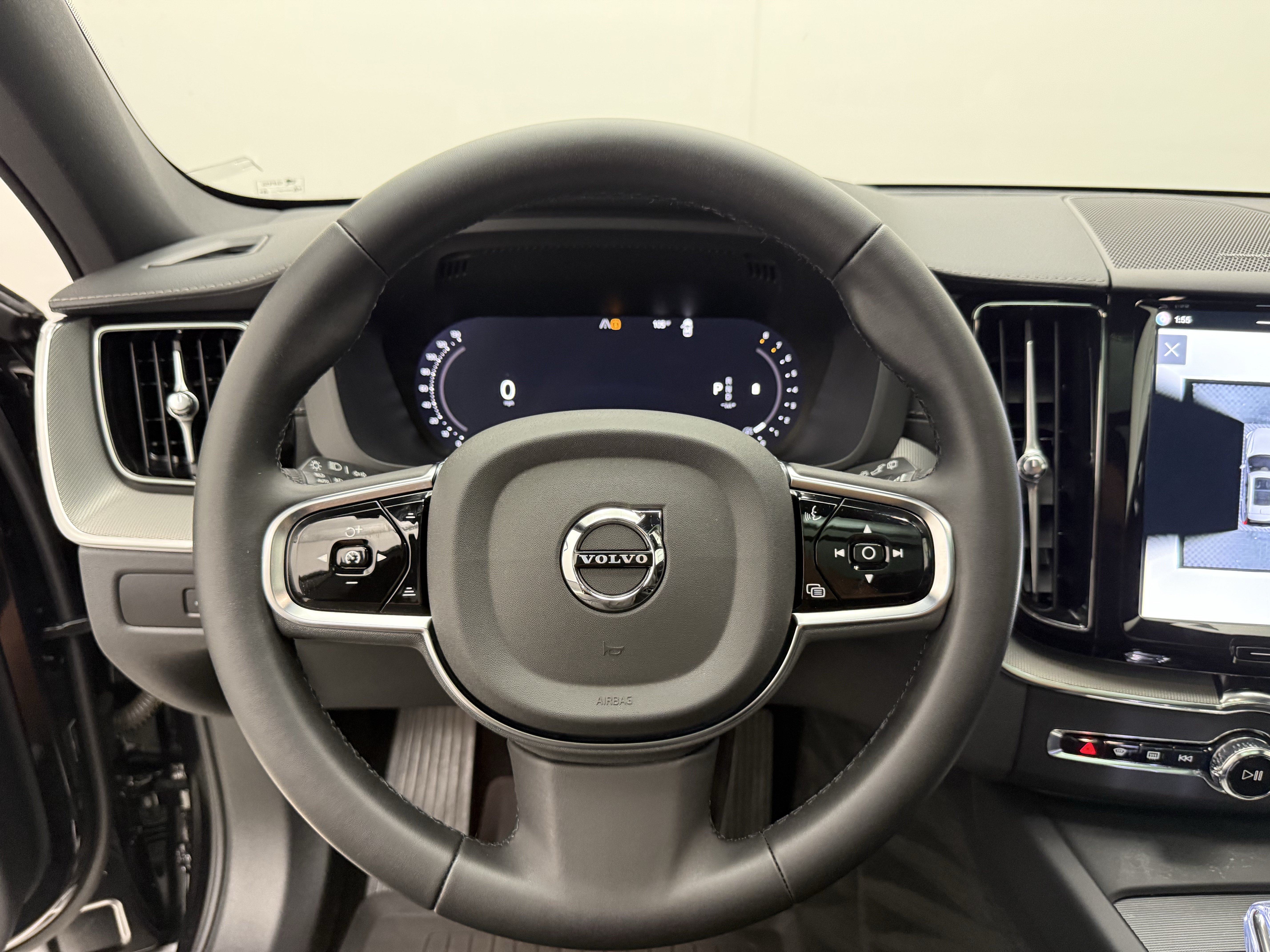Certified 2024 Volvo XC60 B5 Ultimate AWD/4WD image 15