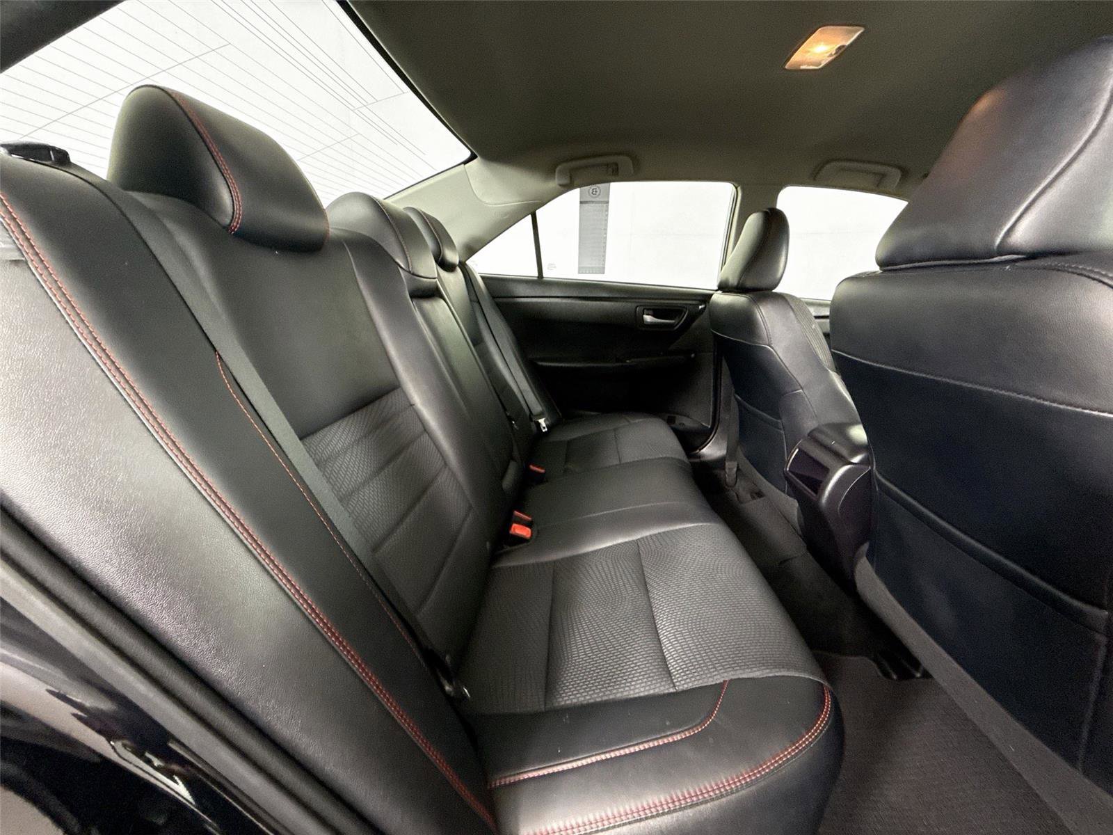 Used 2017 Toyota Camry SE FWD image 30