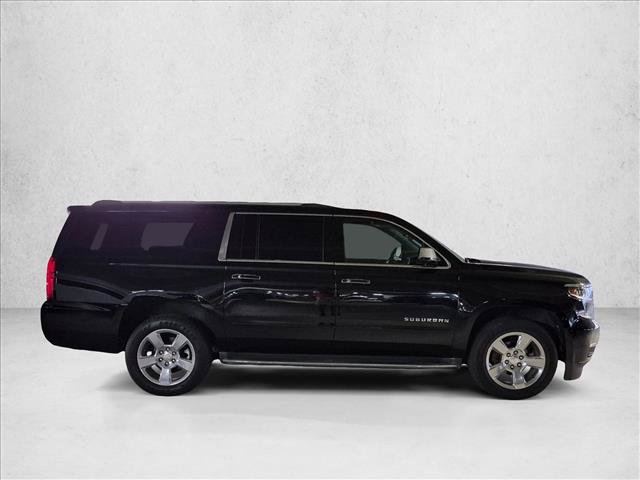 Used 2018 Chevrolet Suburban Premier RWD image 4