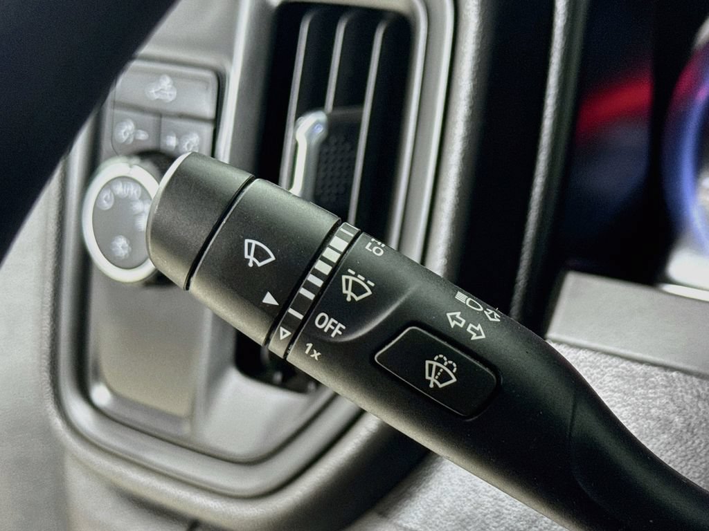Used 2021 Chevrolet Silverado 1500 Custom RWD image 13