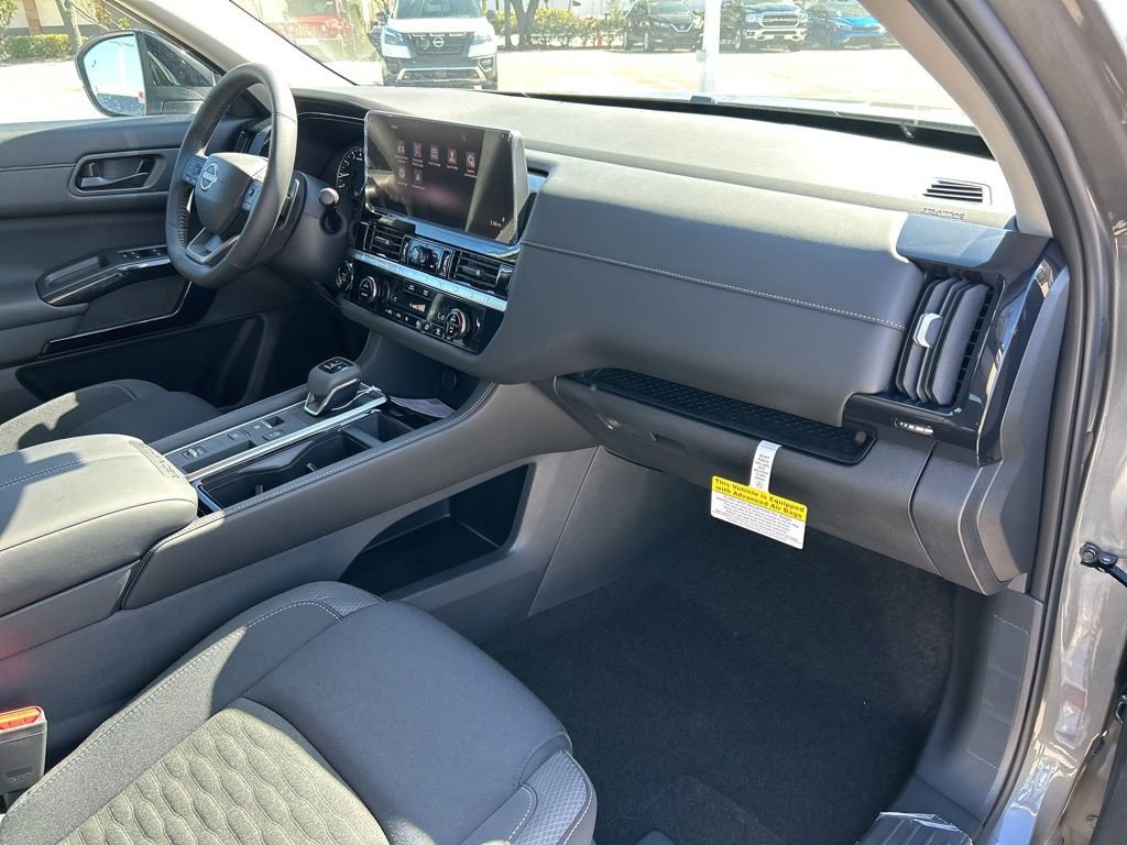 New 2026 Nissan Pathfinder SV image 42