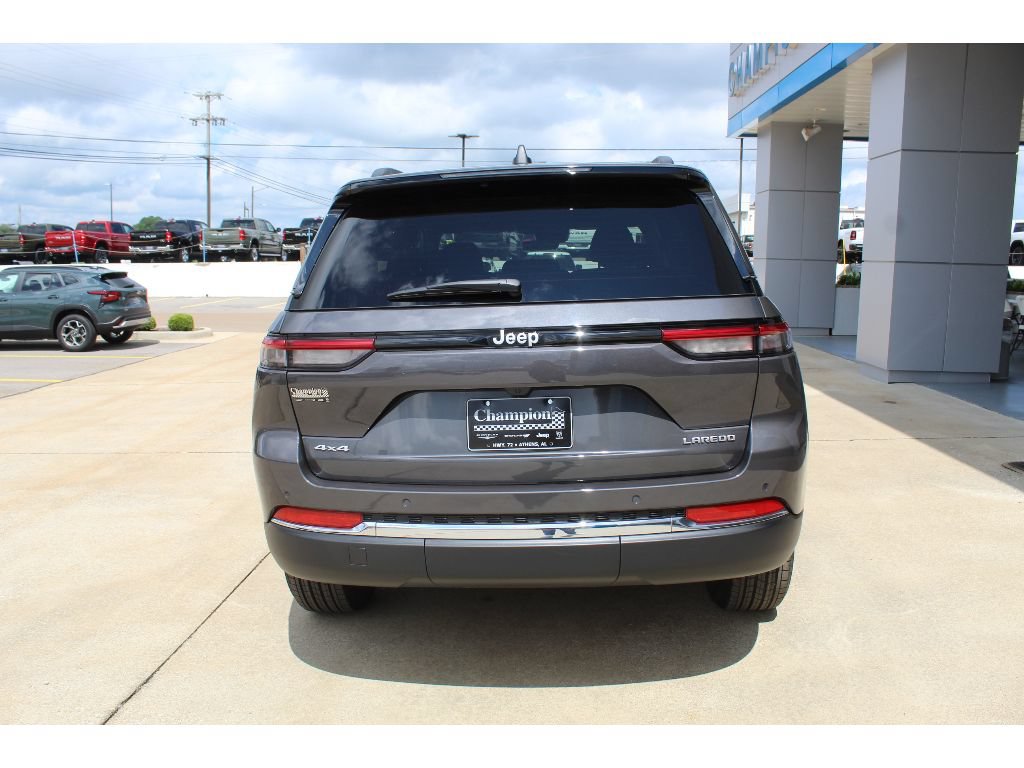 New 2026 Jeep Grand Cherokee Laredo X AWD/4WD image 6