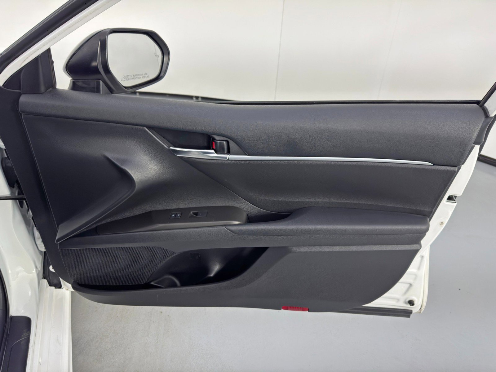 Used 2022 Toyota Camry Nightshade w/ Convenience Package image 40