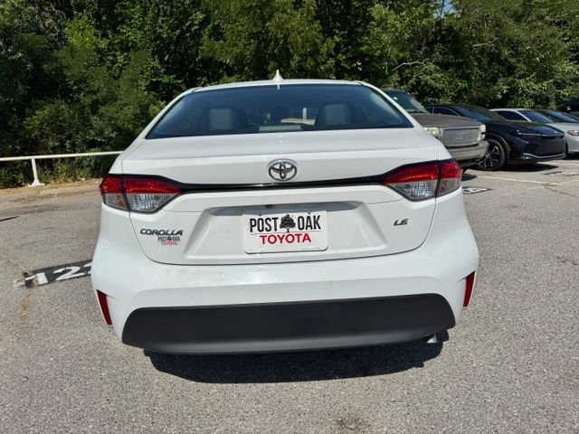 Used 2025 Toyota Corolla LE FWD image 2
