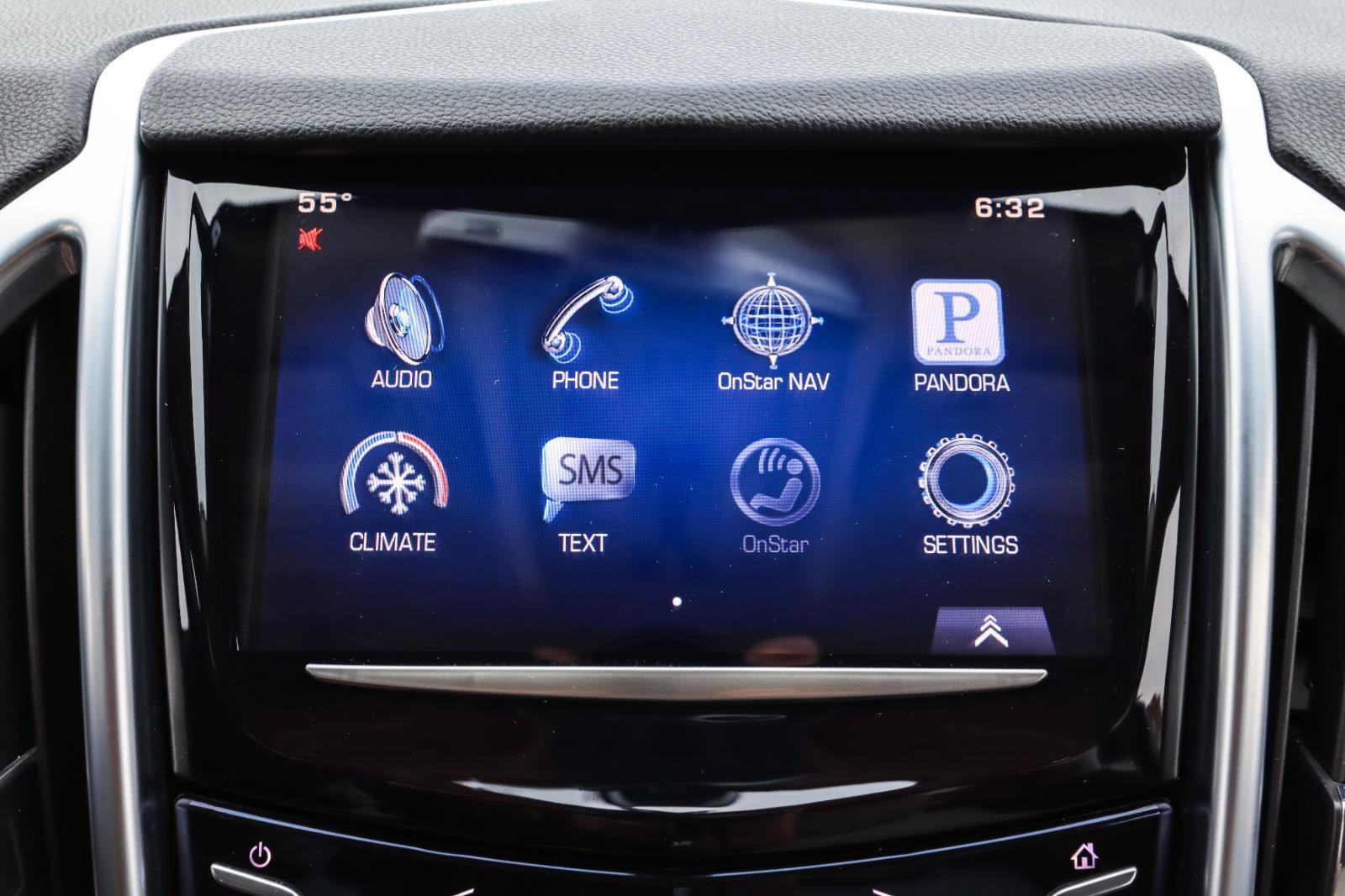 Used 2015 Cadillac SRX Luxury image 7