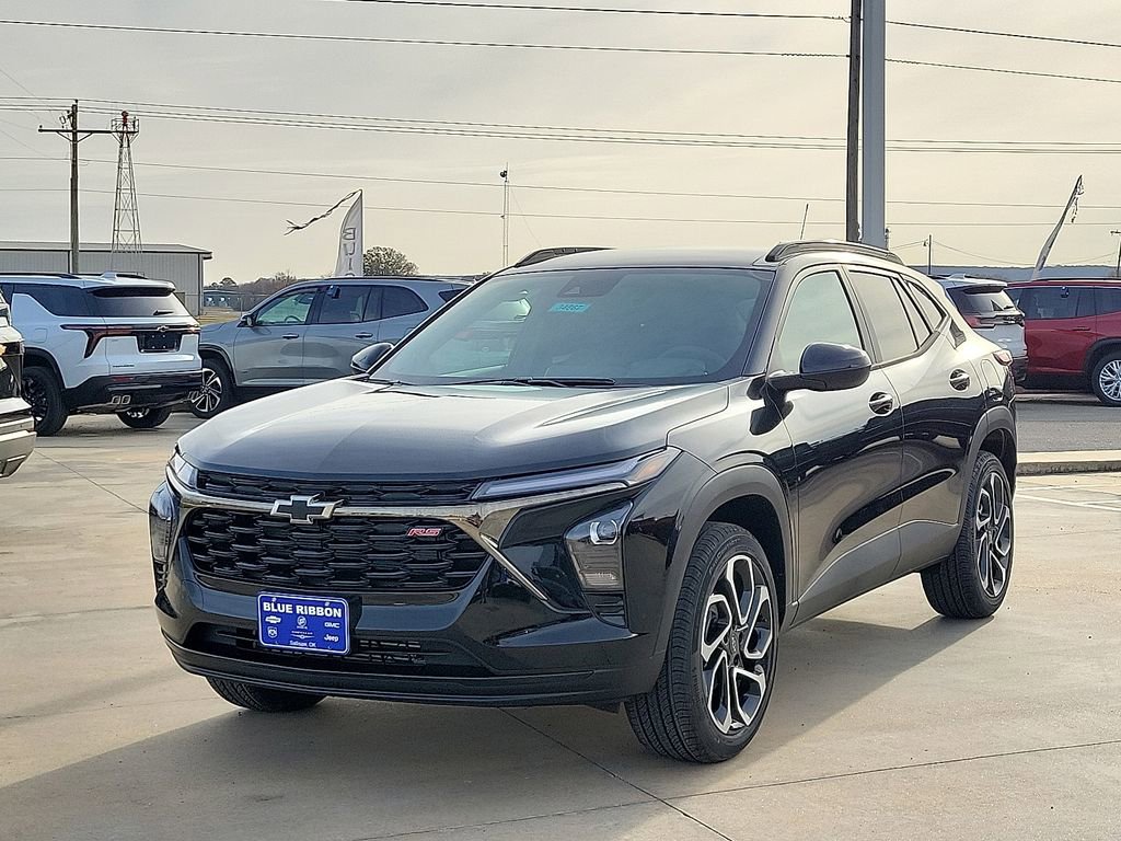 New 2026 Chevrolet Trax RS w/ Driver Confidence Package image 2