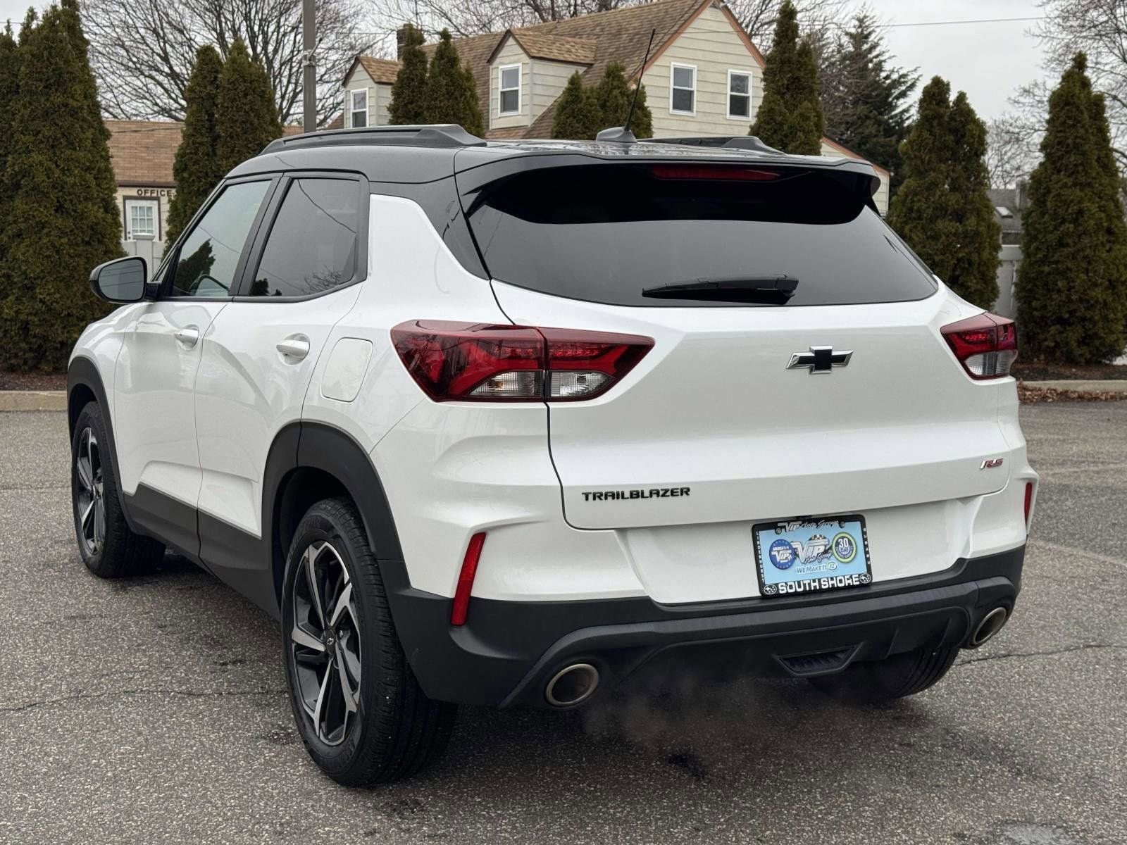 Certified 2023 Chevrolet TrailBlazer RS w/ Sun and Liftgate Package FWD image 8