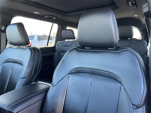 New 2025 Jeep Grand Cherokee L Limited w/ Trailer Tow Package image 13