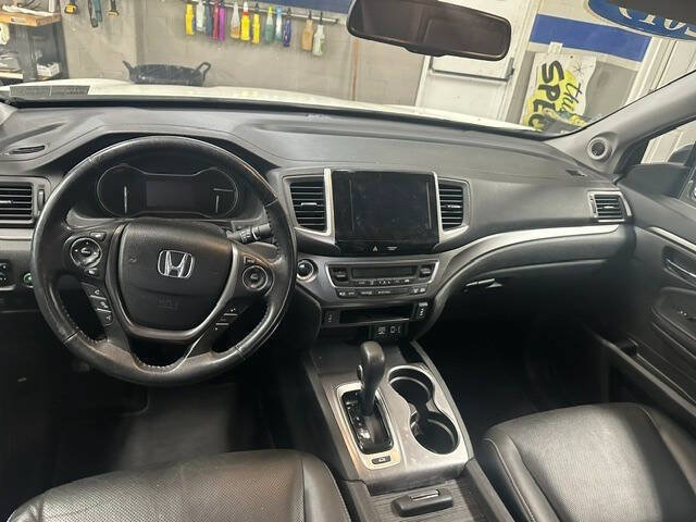 Used 2019 Honda Ridgeline RTL-T image 13