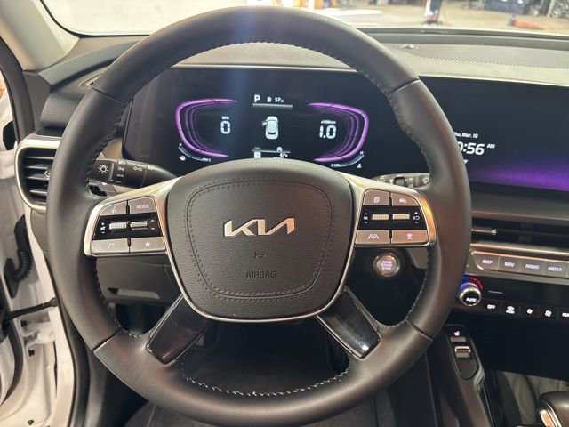 Used 2024 Kia Telluride S image 20