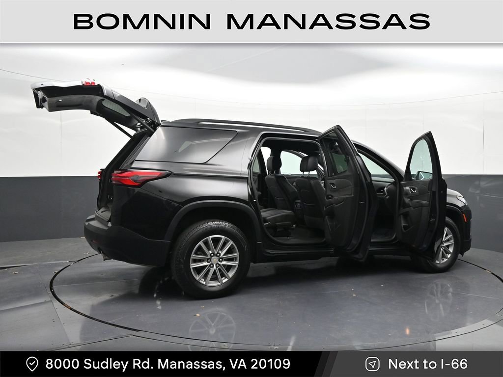 Used 2023 Chevrolet Traverse LT AWD/4WD image 40