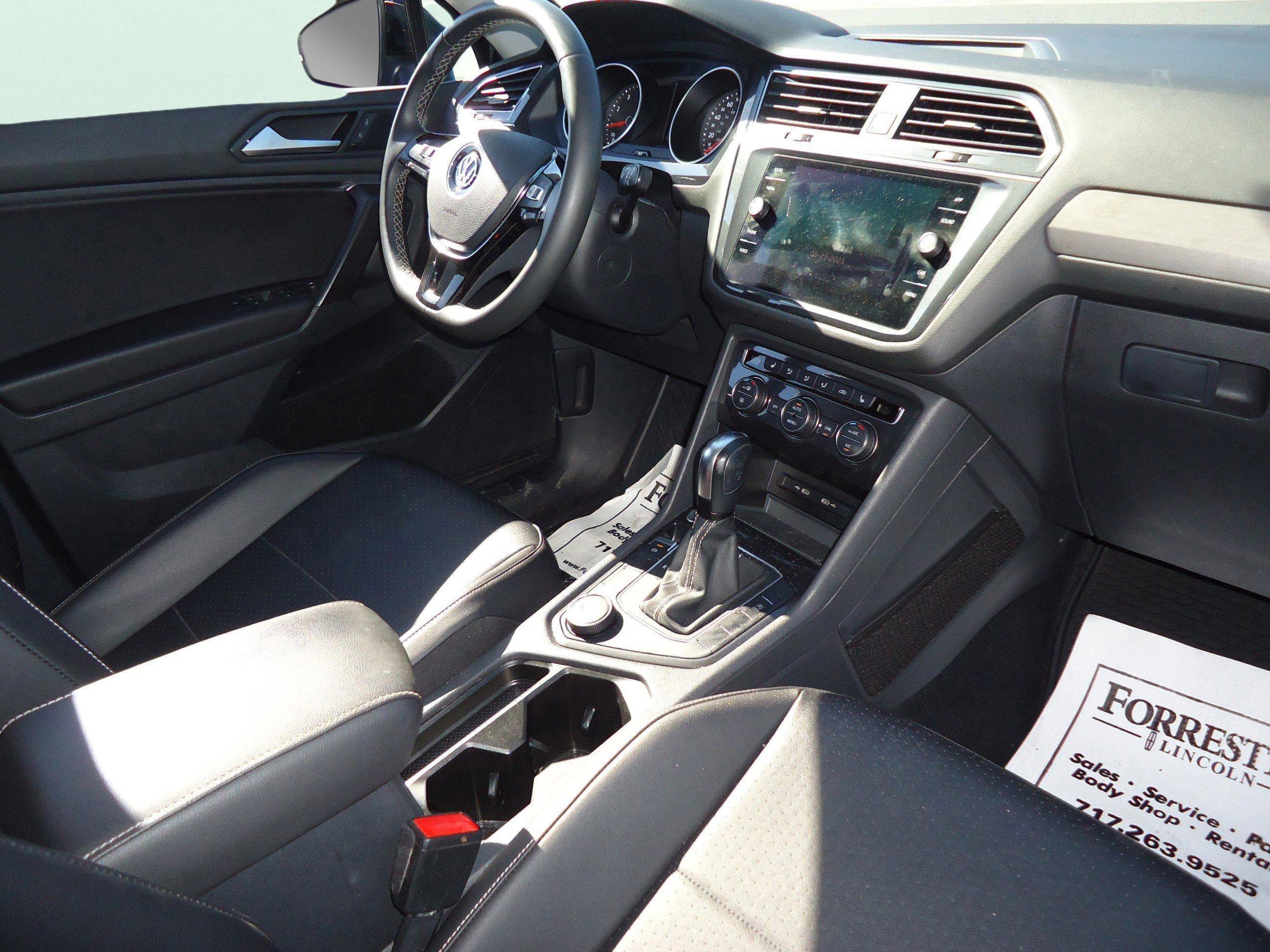 Used 2021 Volkswagen Tiguan SE image 26