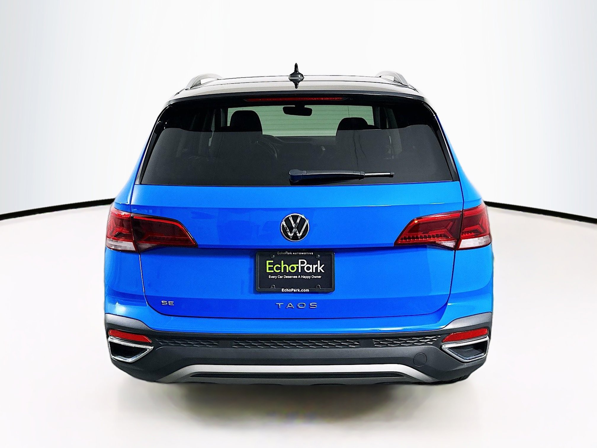 Used 2023 Volkswagen Taos SE FWD image 7