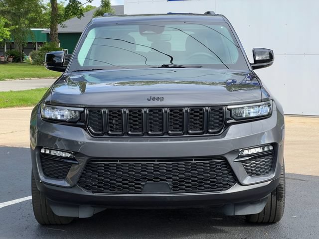 Used 2024 Jeep Grand Cherokee Limited w/ Black Appearance Package AWD/4WD image 47