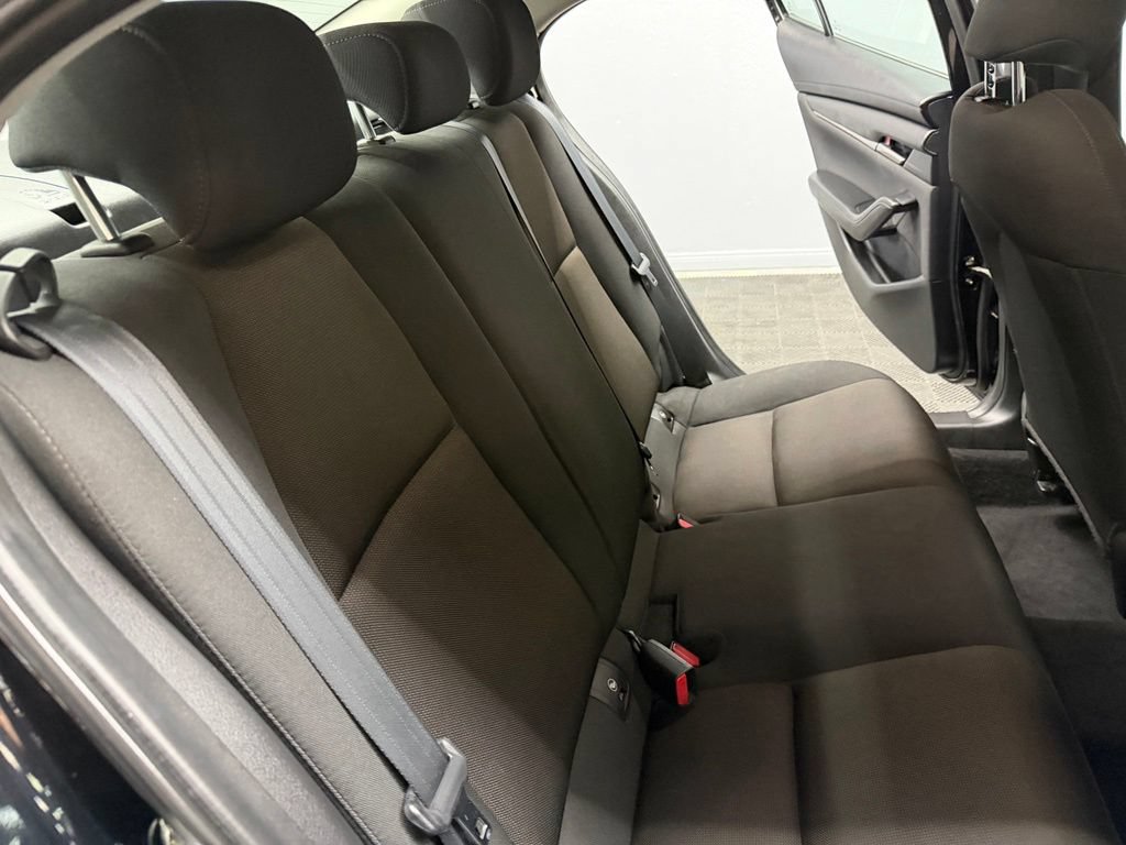 Used 2020 MAZDA MAZDA3 Sedan FWD image 45