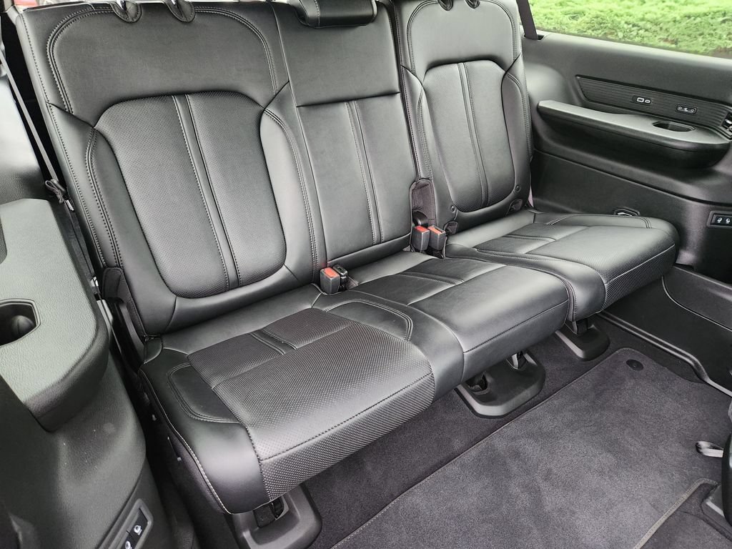 Used 2024 Jeep Wagoneer L Series III w/ Rear Seat Video Group 1 AWD/4WD image 31