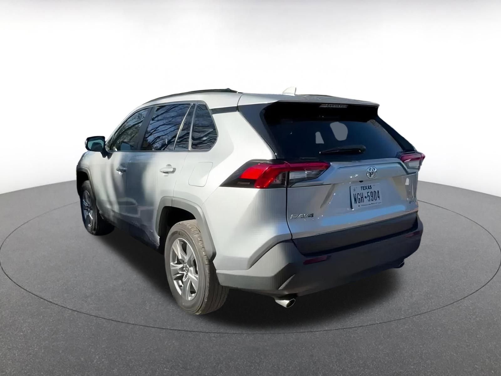 Used 2025 Toyota RAV4 LE image 11