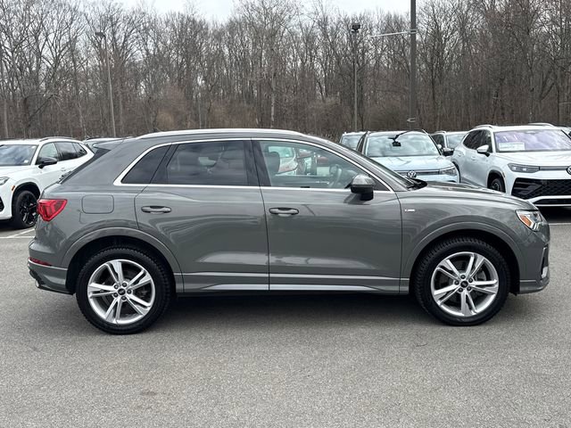 Used 2022 Audi Q3 2.0T Premium Plus w/ Premium Plus Package image 3