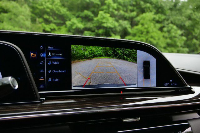Used 2022 Cadillac Escalade Sport w/ Touring Package AWD/4WD image 14