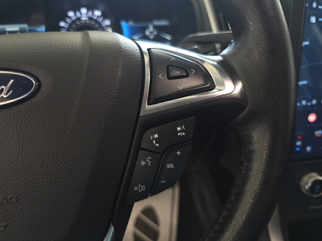 Used 2022 Ford Edge SEL w/ Convenience Package AWD/4WD image 16