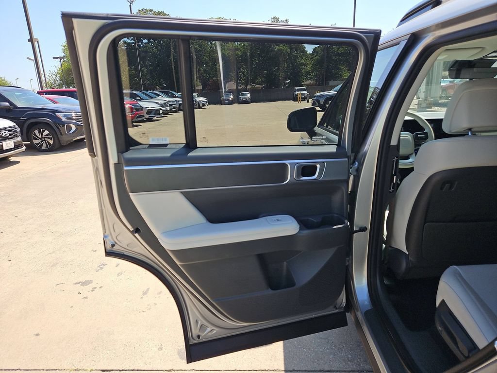 Used 2025 Hyundai Santa Fe SEL FWD image 27