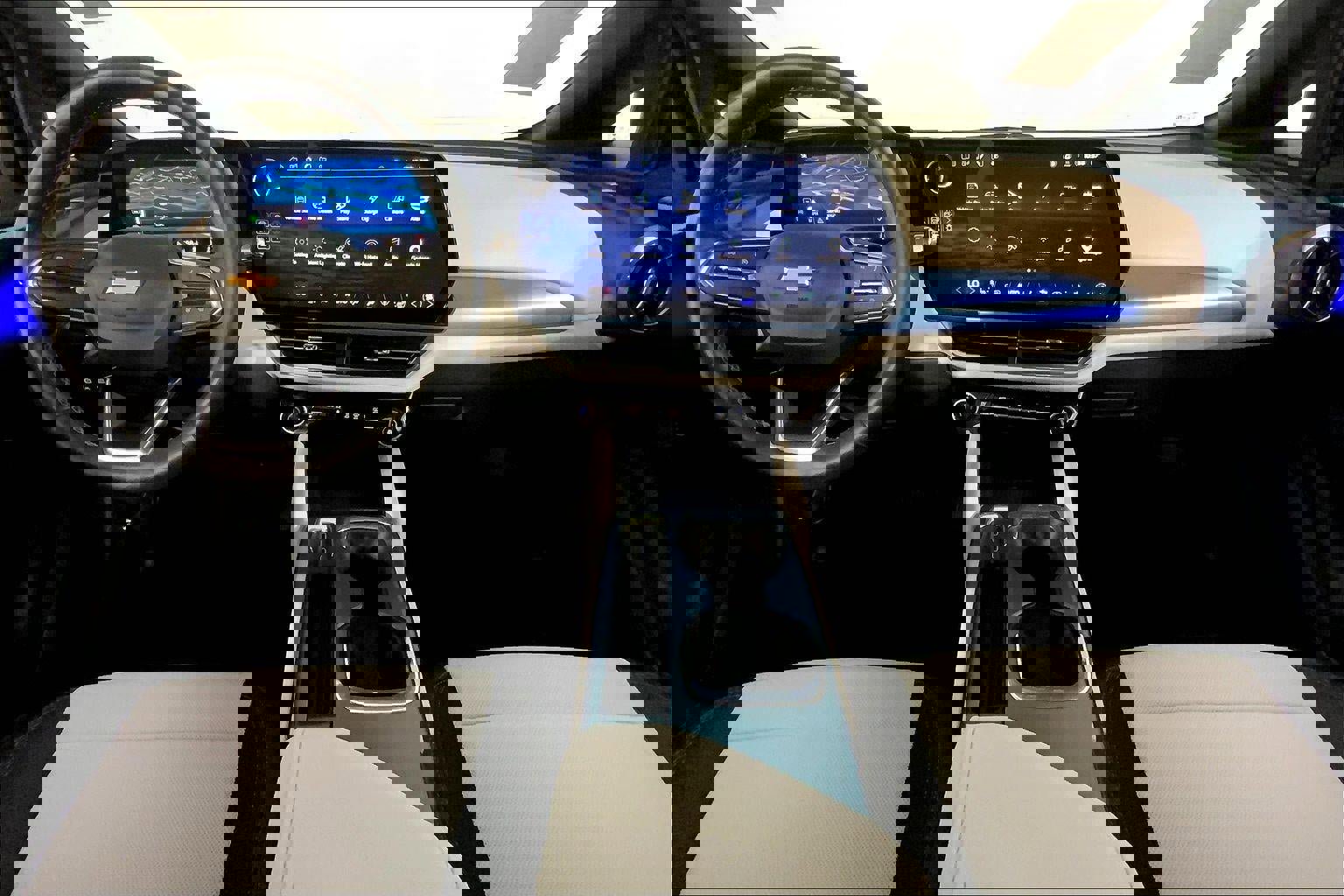 Used 2025 Chevrolet Equinox EV LT FWD image 15