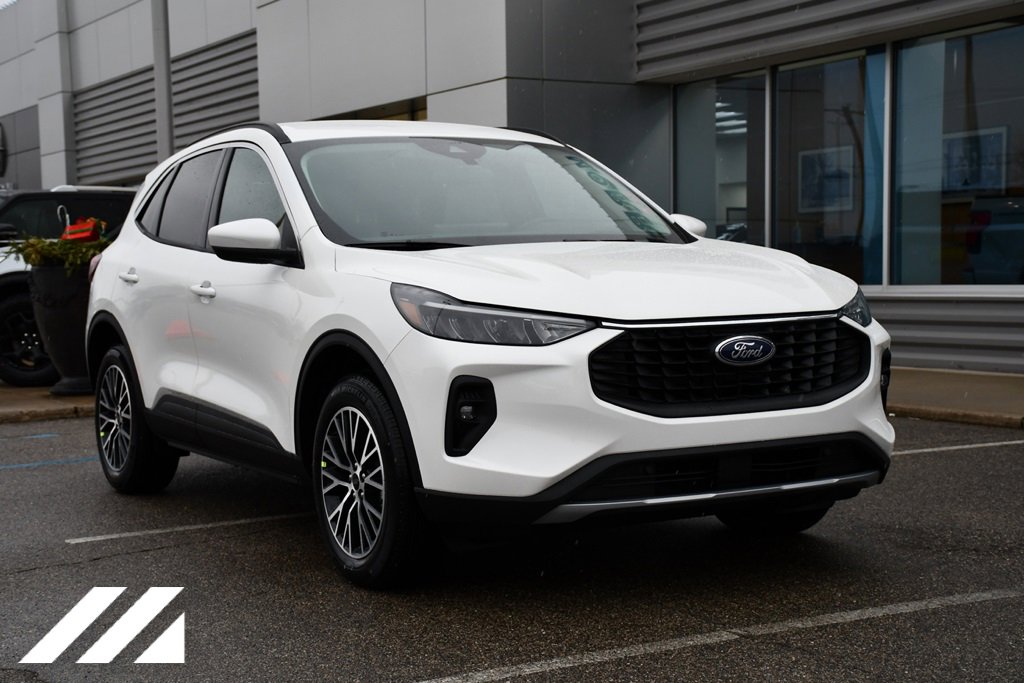 New 2024 Ford Escape Base image 2