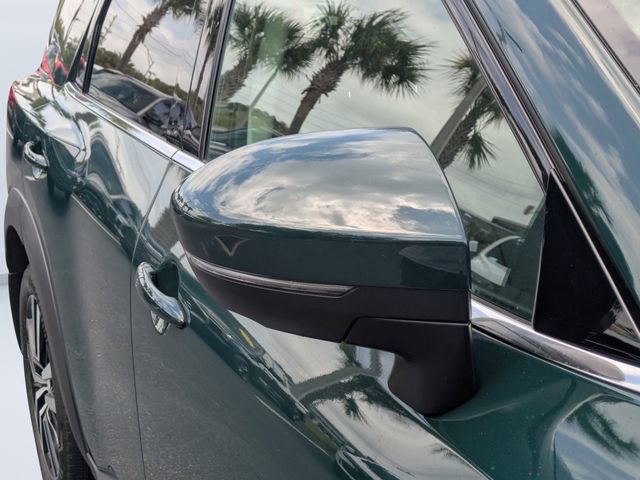 Used 2024 Nissan Pathfinder Platinum w/ Black Appearance Package image 10