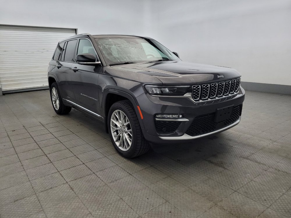 Used 2022 Jeep Grand Cherokee Summit w/ MOPAR Finishing Package AWD/4WD image 13