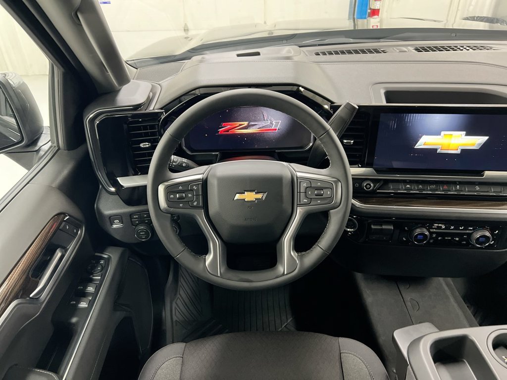 New 2026 Chevrolet Silverado 1500 LT w/ Z71 Off-Road Package AWD/4WD image 11