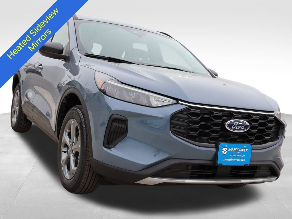 New 2026 Ford Escape ST-Line w/ Cold Weather Package AWD/4WD image 6