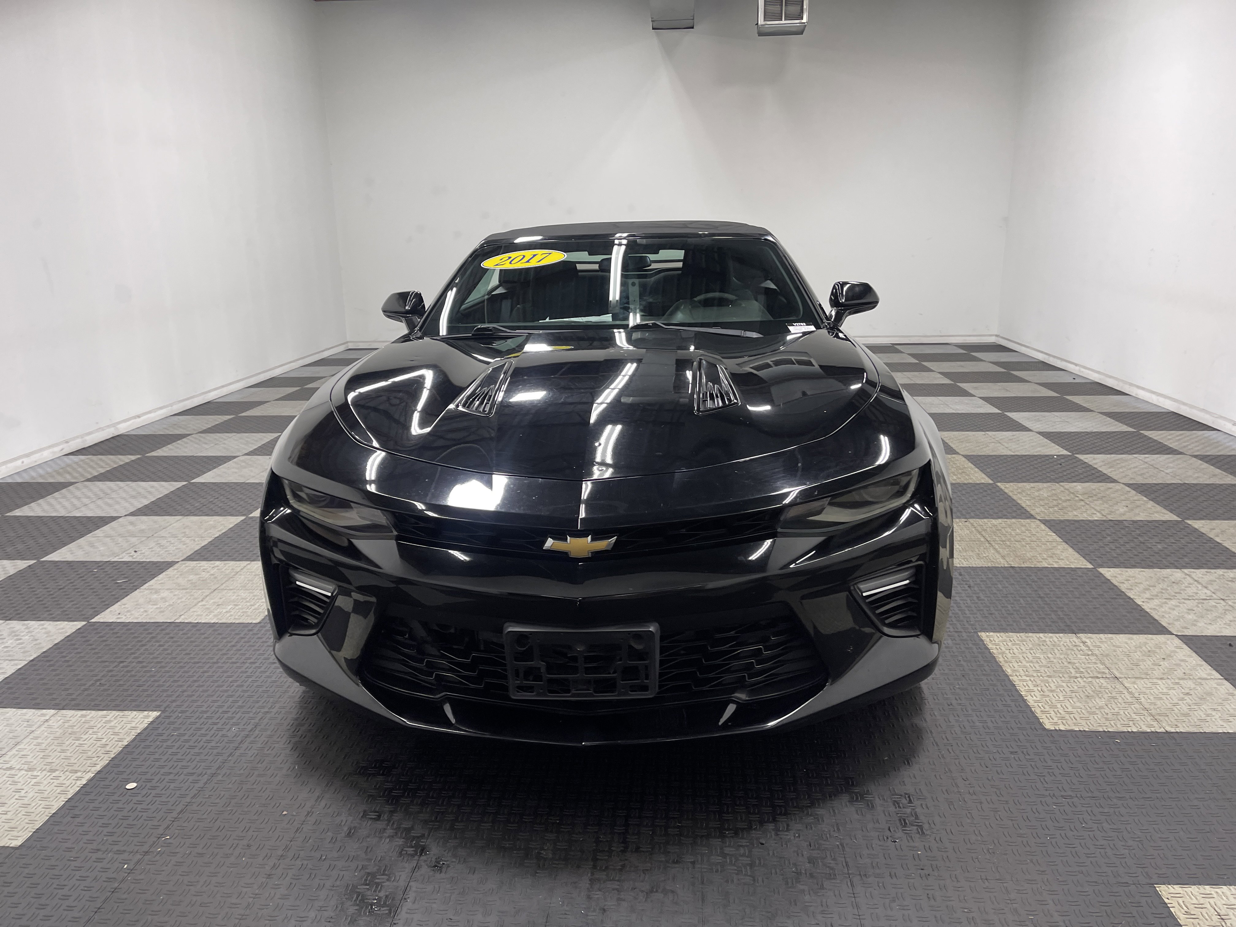 Used 2017 Chevrolet Camaro SS image 7
