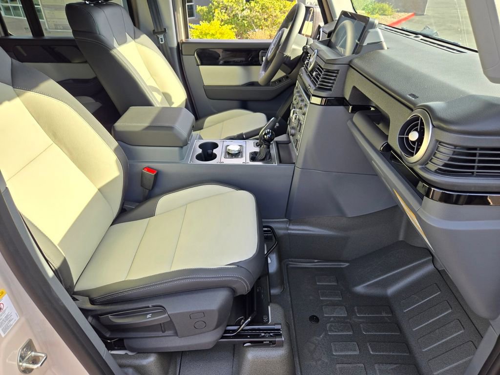 New 2025 INEOS Grenadier Fieldmaster Edition image 17