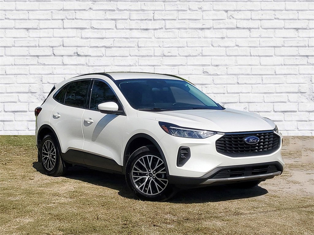 Used 2023 Ford Escape SE