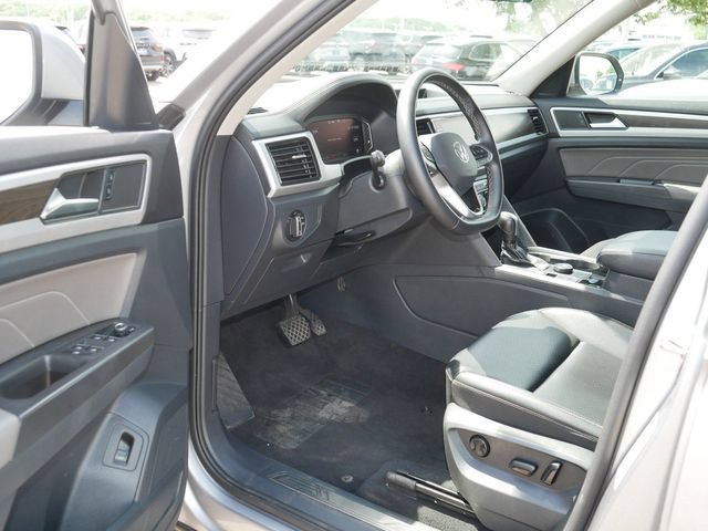 Certified 2022 Volkswagen Atlas SE w/ Panoramic Sunroof Package AWD/4WD image 12
