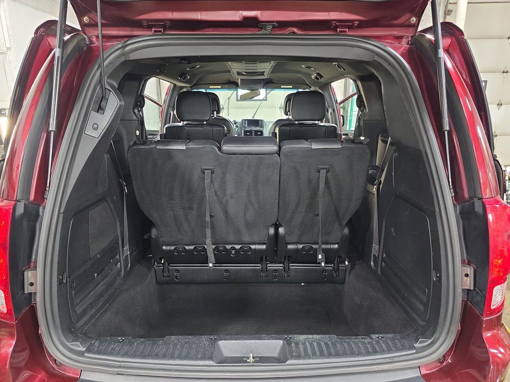 Used 2017 Dodge Grand Caravan GT image 13