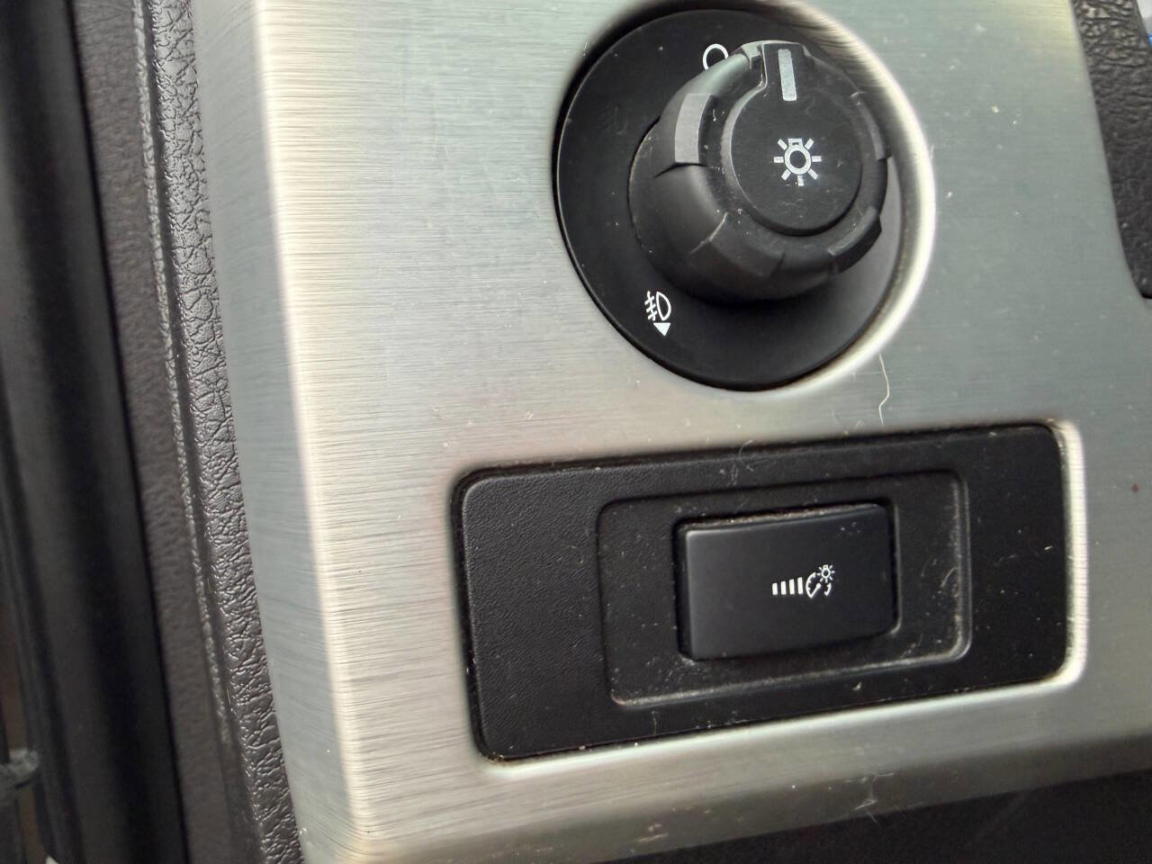 Used 2011 Ford F150 Platinum image 19