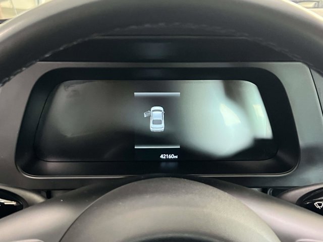 Used 2025 Hyundai Elantra Sport image 22