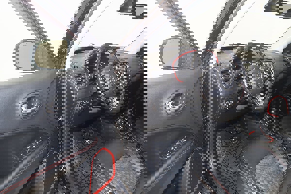 Used 2018 Jeep Compass Trailhawk w/ Safe & Security Group image 44