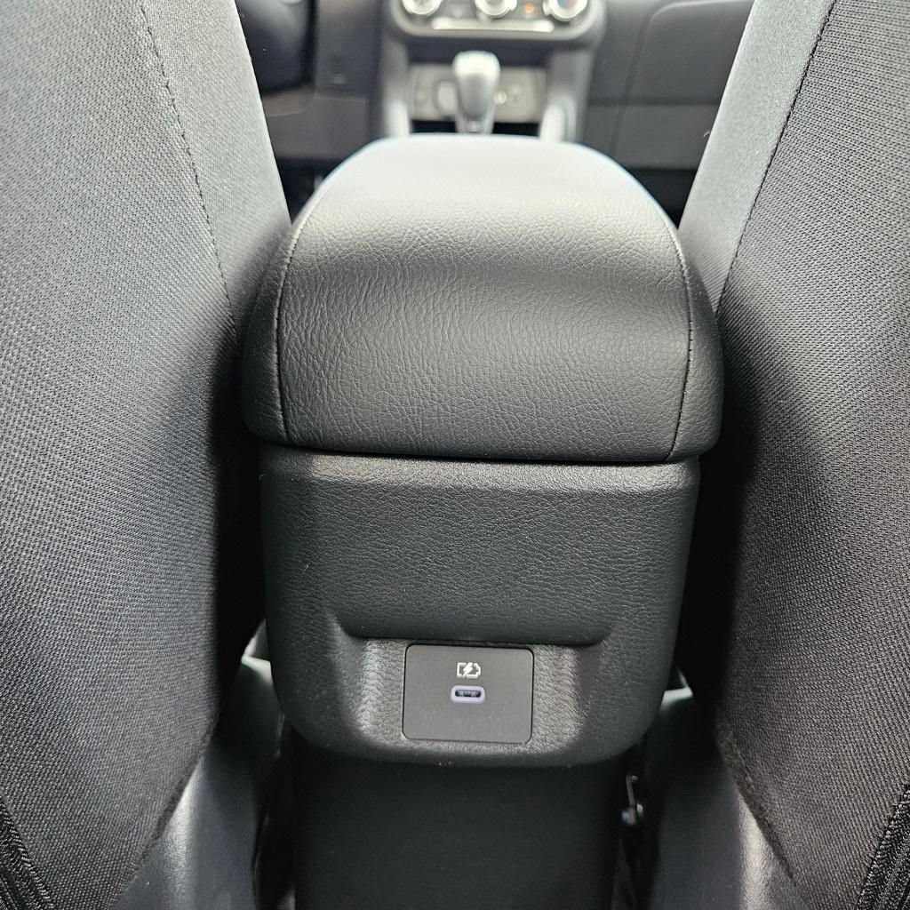 Used 2025 Nissan Versa SV w/ Trunk Package FWD image 16