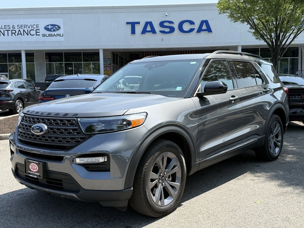 Certified 2023 Ford Explorer XLT w/ Equipment Group 202A